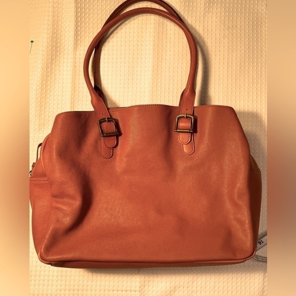 Mark & Graham Handbags - Excellent cond, Mark & Graham, large bag w/ beautiful mahogany colored leather.